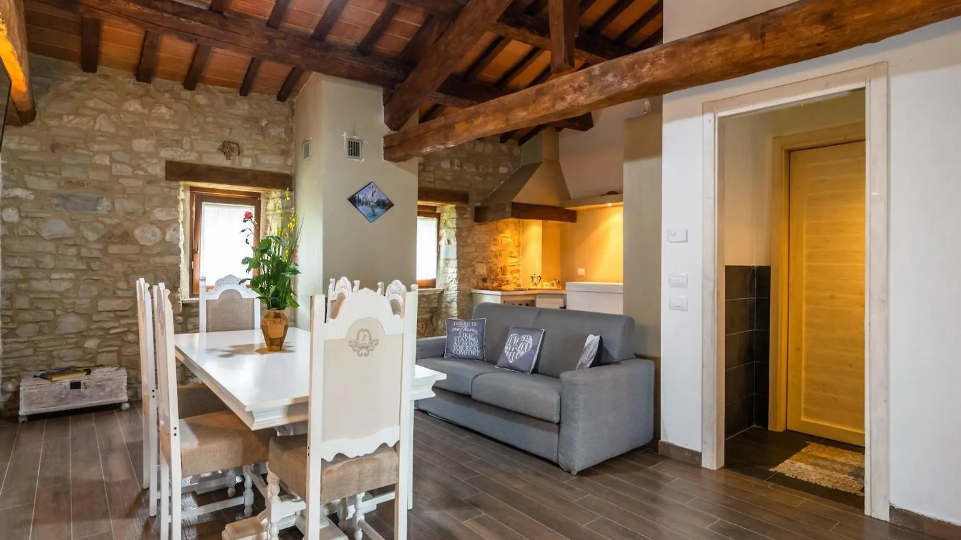 Beautiful Apartment In Sestino With Garden Holiday home